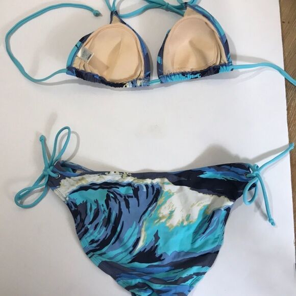 Old Navy bikini set - - Picture 4 of 8